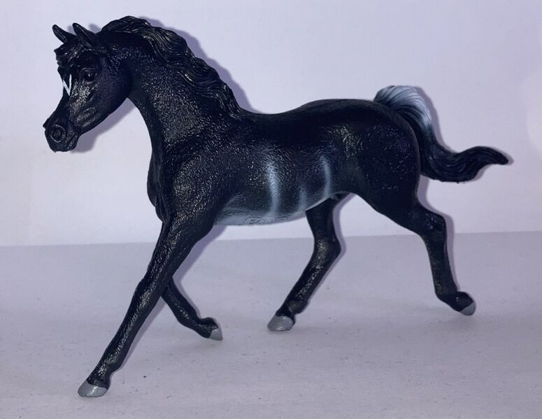 File:Schleich 13981 Arabian Stallion TRL.jpg