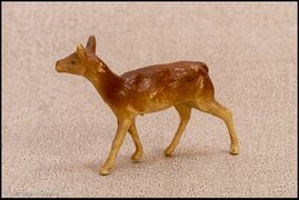 Starlux 53-740 Deer doe 3.jpg