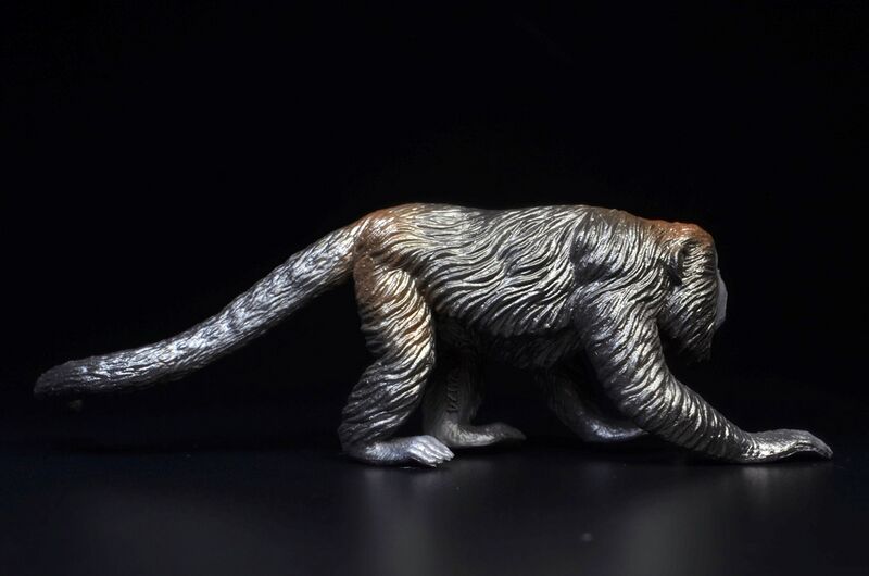 File:ToyMany Mantled Howler 2.jpg