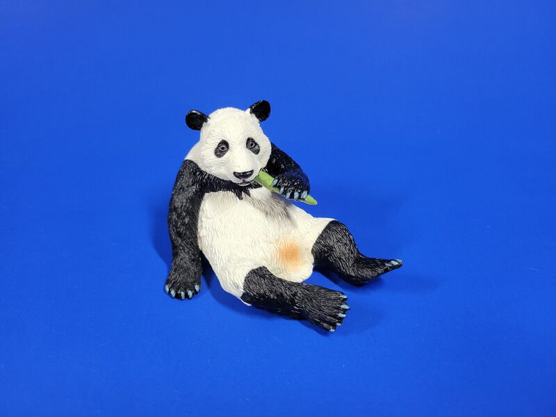 File:Toymany Giant panda male.jpg