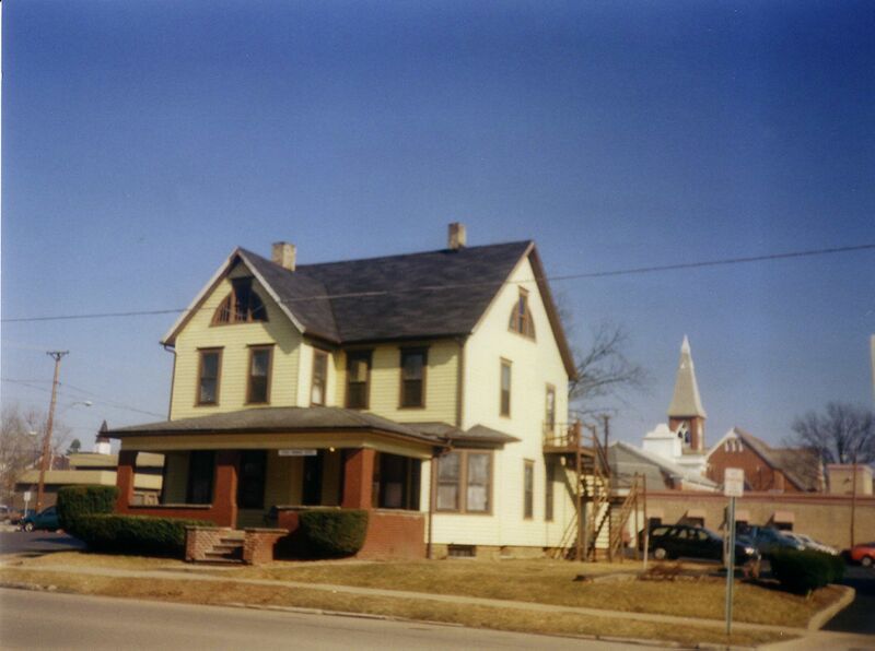File:237-NWalnutSt.JPG