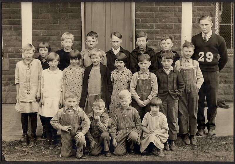 File:Ben & class.jpg