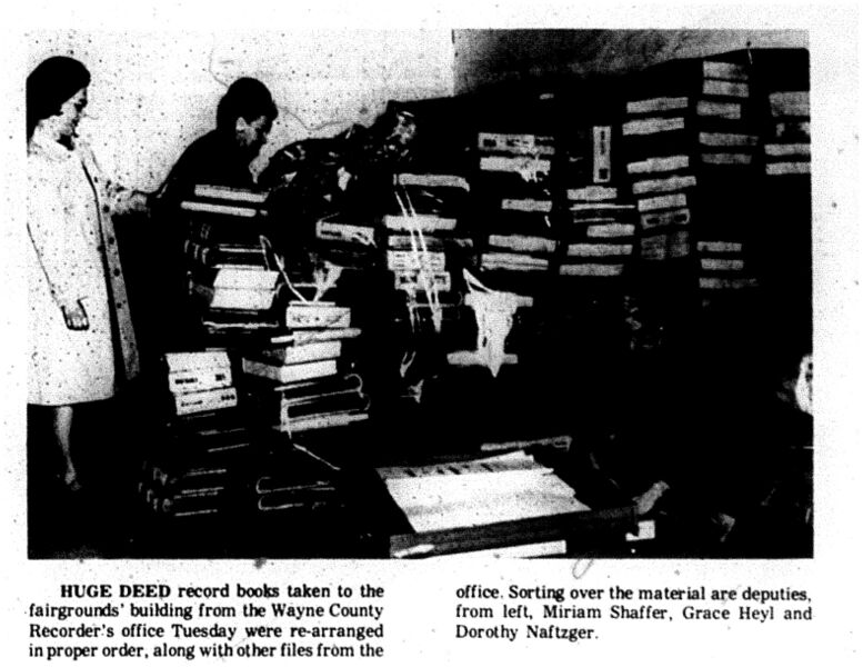 File:Courthouse-fire-1969-May-21-photo.jpg