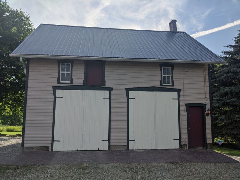 File:DeerLickFarm-c1874CarriageHouseOpt.jpg