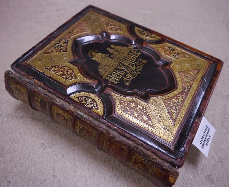 File:Durstine-SwinehartBible.jpg