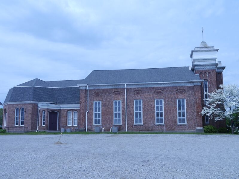 File:FirstBaptistChurch-246NMarket-SSide.jpg