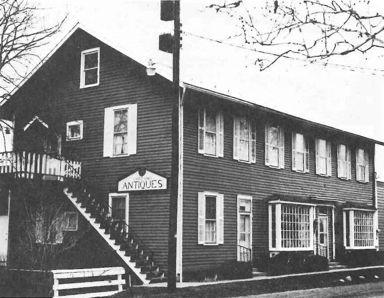 File:NewPittburgInnBldg.jpg
