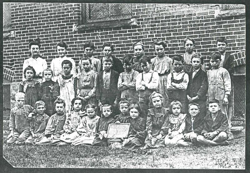 File:Oak Grove 1904 Schoolhouse.jpg
