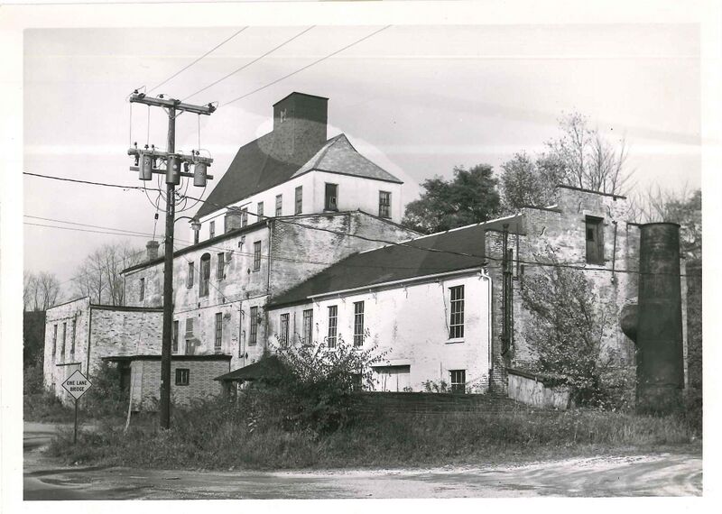 File:Old Distillery 0001.jpg