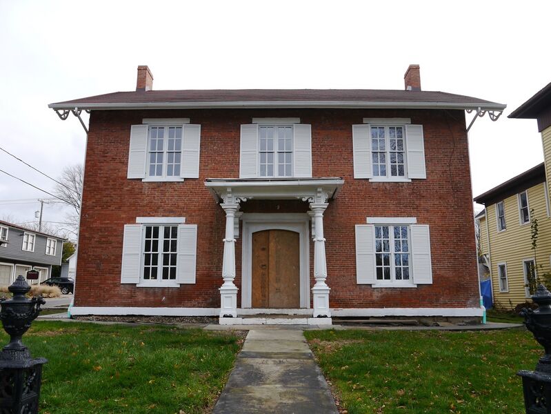 File:SloaneHouse-439NMarketSt-Front.jpg