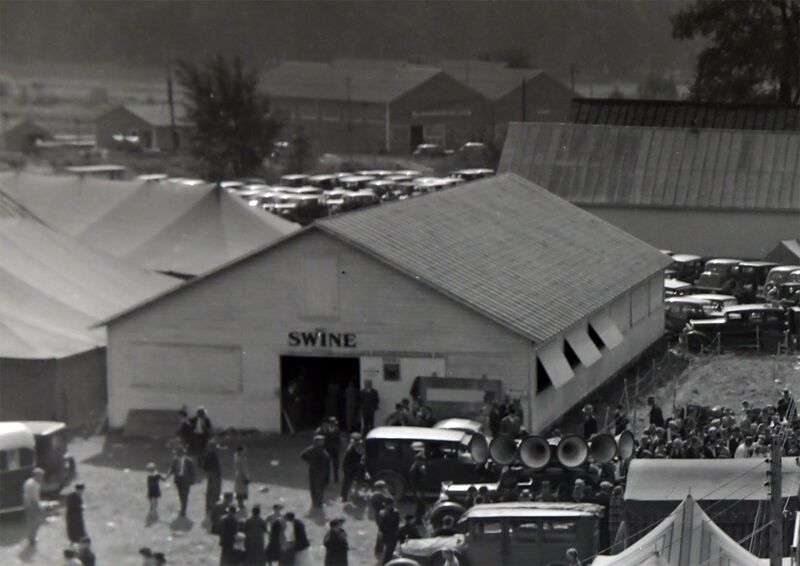 File:WaCoFair-1936-SwineBarn.jpg