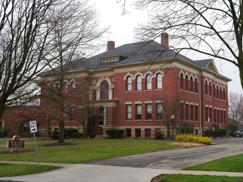 File:WalnutStSchoolBldg.jpg